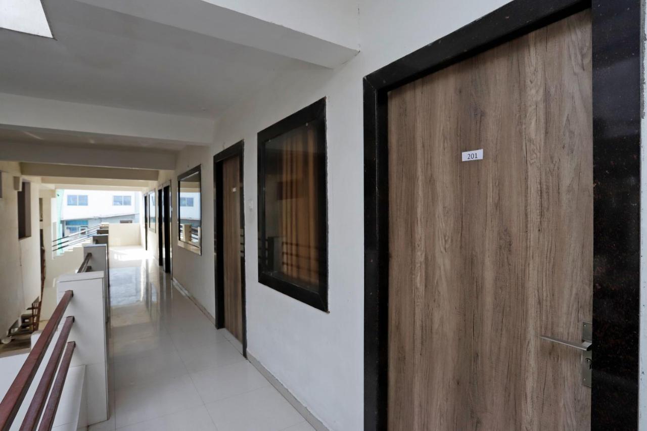 Spot On 39940 Shree Shine Hotel Satna Ngoại thất bức ảnh